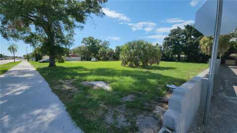 4689 S 22nd, Saint Petersburg, FL 33711