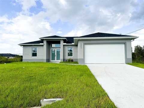 2802 22nd St, Lehigh Acres, FL 33971