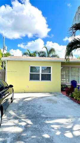 1537 NE 30th Ct, Pompano Beach, FL 33064