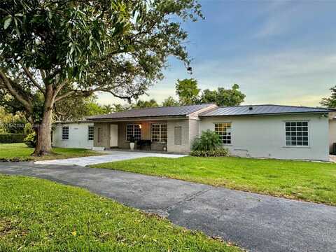 7650 SW 78th Ct, Miami, FL 33143