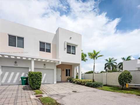 7205 NW 103rd Path, Doral, FL 33178