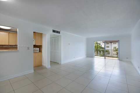 8107 SW 72nd Ave, Miami, FL 33143