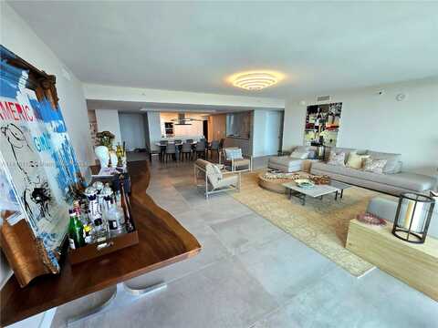 330 Sunny Isles Blvd, Sunny Isles Beach, FL 33160