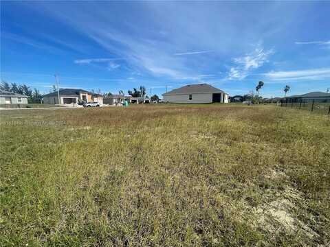 1810 NW 20TH ST, Cape Coral, FL 33993