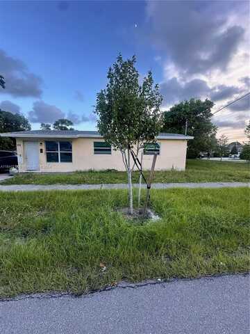 918 NW 2nd Ave, Hallandale Beach, FL 33009