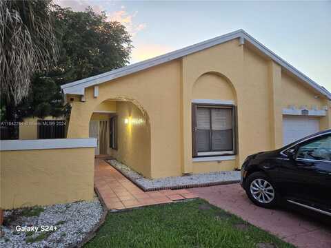 5112 SW 151st Pl, Miami, FL 33185