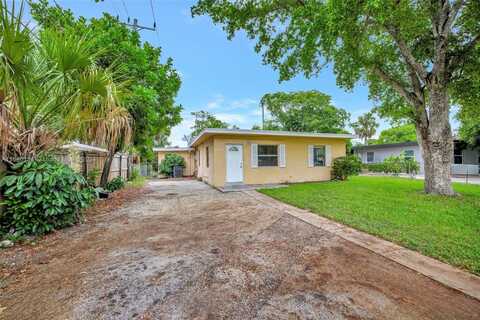 2649 NW 10th St, Pompano Beach, FL 33069