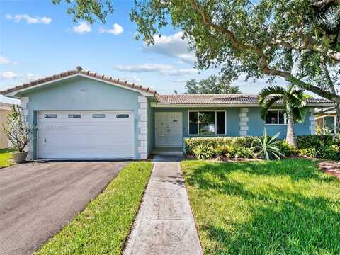 5501 Garfield St, Hollywood, FL 33021