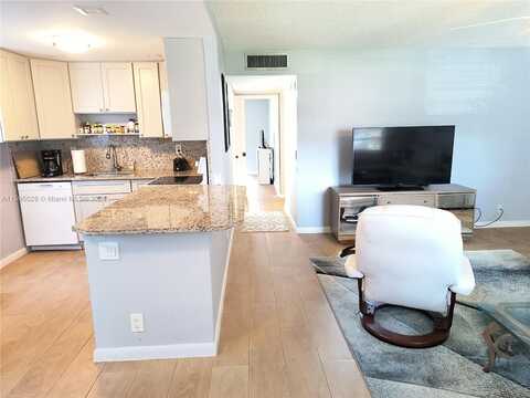 252 Piedmont F, Delray Beach, FL 33484