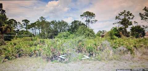 1157 Barfield St., Lehigh Acres, FL 33974