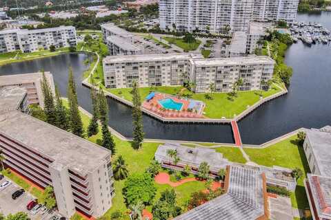 2855 Leonard Dr, Aventura, FL 33160