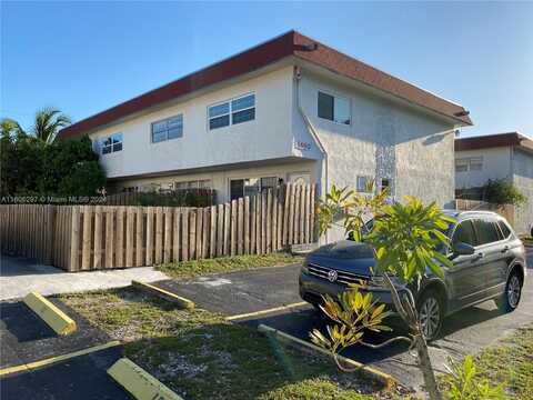 1460 NE 151st St, North Miami Beach, FL 33162