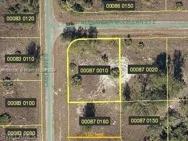 846 Alexander Mclellan ST E, Lehigh Acres, FL 33974