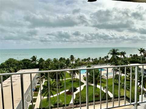 881 Ocean Dr, Key Biscayne, FL 33149