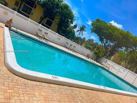 480 NW 20th St, Boca Raton, FL 33431