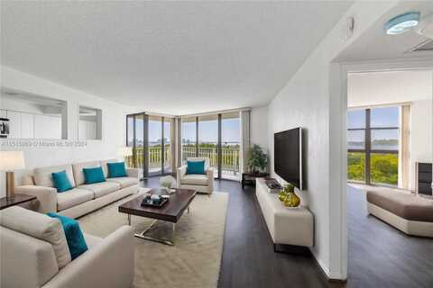 1000 Quayside Ter, Miami, FL 33138