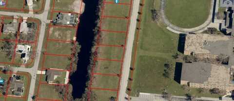 1702 NE 10th PL, Cape Coral, FL 33909