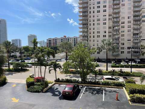 251 174th St, Sunny Isles Beach, FL 33160