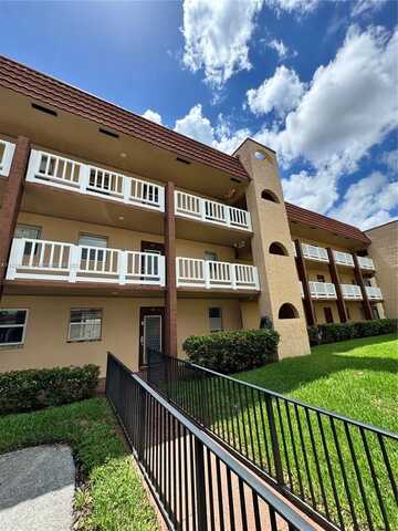 9041 Sunrise Lakes Blvd, Sunrise, FL 33322