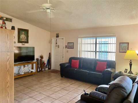 4215 SW 137th Rd, Miami, FL 33175