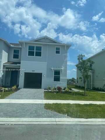 669 SE Lake Falls St, Port Saint Lucie, FL 34984