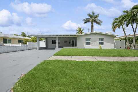 913 NE 2nd St, Hallandale Beach, FL 33009