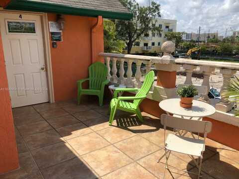 1033 6th St, Miami, FL 33136