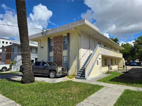 1341 NW 3rd St, Miami, FL 33125