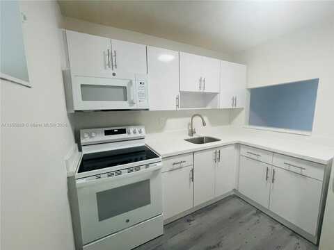 11309 SW 200th St, Miami, FL 33157