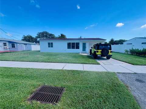 912 NE 2nd Ct, Hallandale Beach, FL 33009