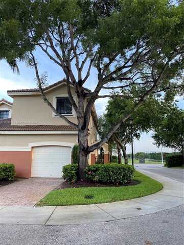 3942 Mango Dr, Weston, FL 33332