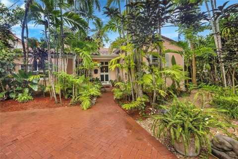 4137 Malaga Ave, Coconut Grove, FL 33133