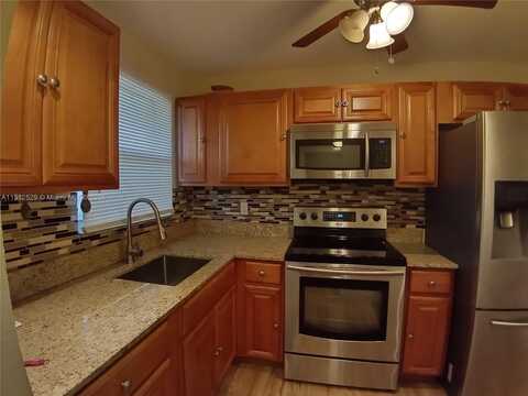 2651 Sunrise Lakes Dr E, Sunrise, FL 33322