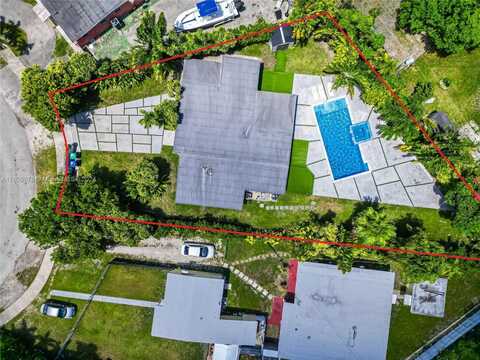 4651 SW 97th Ct, Miami, FL 33165