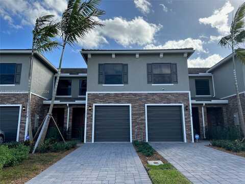 172 SE 5th Ct, Deerfield Beach, FL 33441