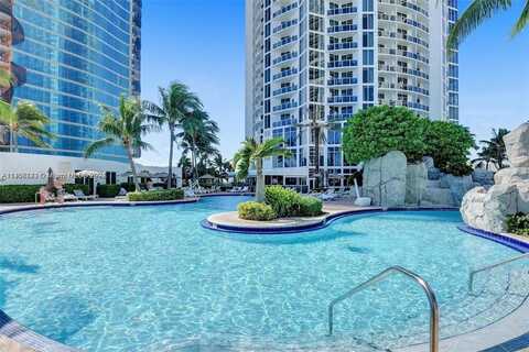 18001 Collins Ave, Sunny Isles Beach, FL 33160