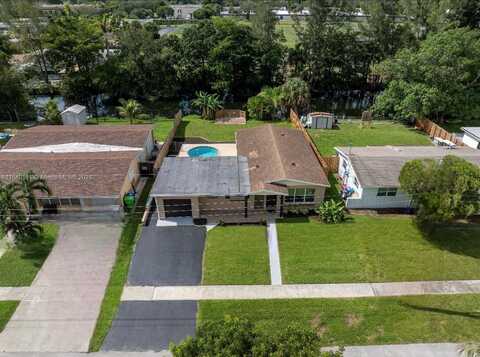 6620 NW 21st St, Sunrise, FL 33313