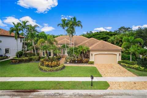 2685 Meadowood Dr, Weston, FL 33332