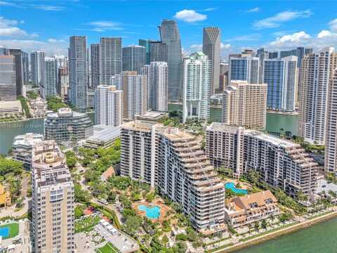 520 Brickell Key Dr, Miami, FL 33131