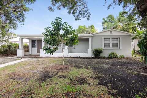 120 N D St, Lake Worth, FL 33460