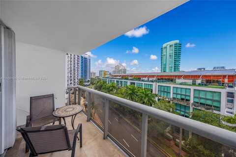 6039 Collins Ave, Miami Beach, FL 33140