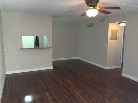 1028 Twin Lakes Dr, Coral Springs, FL 33071