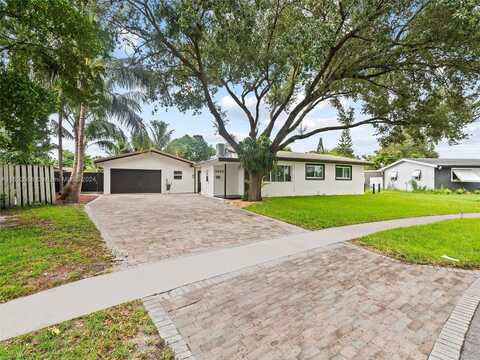 2320 SW 36th Ave, Fort Lauderdale, FL 33312