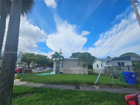 1195 NW 48th St, Miami, FL 33127