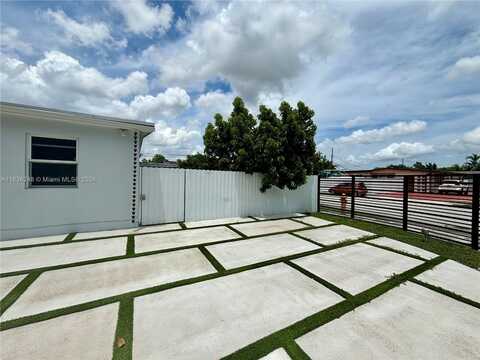 11001 SW 56th St, Miami, FL 33165