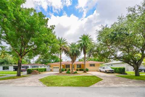 231 Deer Run, Miami Springs, FL 33166