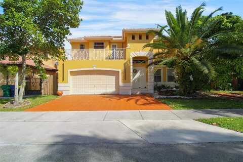 6049 SW 165th Ave, Miami, FL 33193