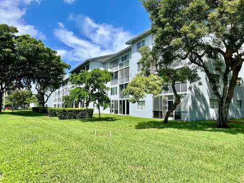 12600 SW 5th Ct, Pembroke Pines, FL 33027