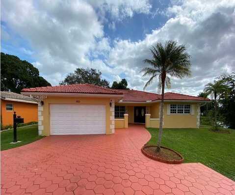 3931 NW 108th Dr, Coral Springs, FL 33065