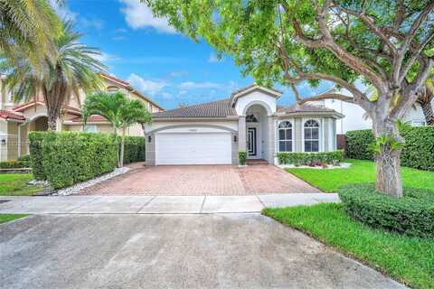 11430 NW 82nd Ter, Doral, FL 33178